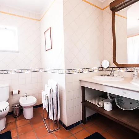 Guest house Solar Do Morgado Oliveira *